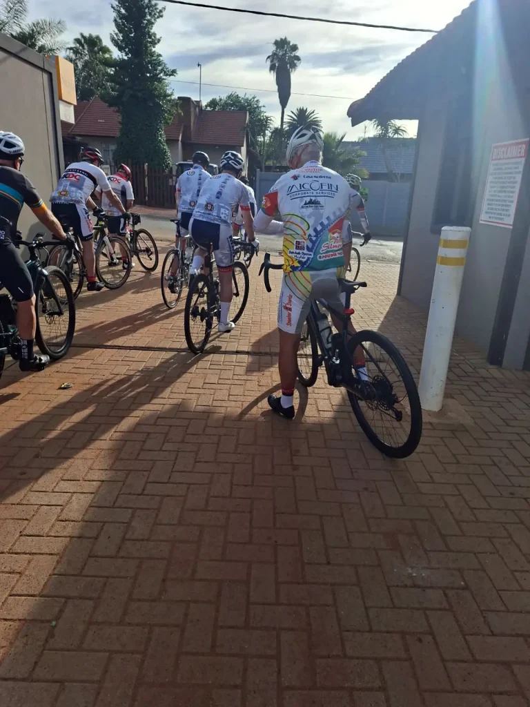 Luso Africa Cycling Reunion – Video: leaving the club
